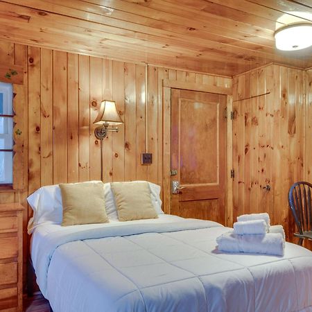 Cozy Laconia Studio With Pool Access - 2 Mi To Lake! 아파트 외부 사진