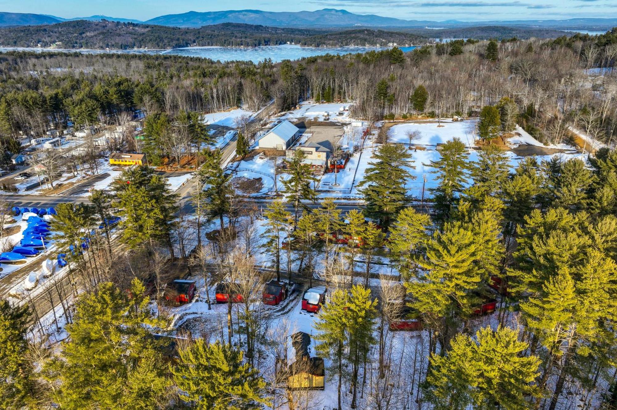 Cozy Laconia Studio With Pool Access - 2 Mi To Lake! 아파트 외부 사진